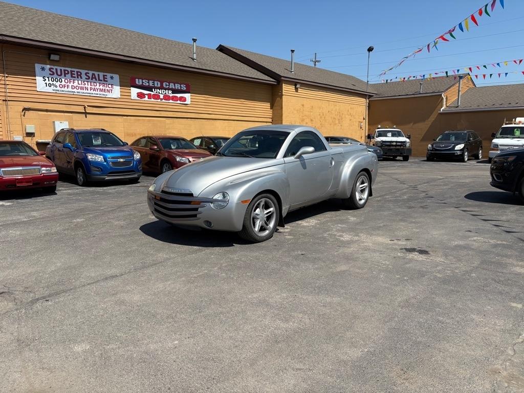 Chevrolet SSR Base 2004
