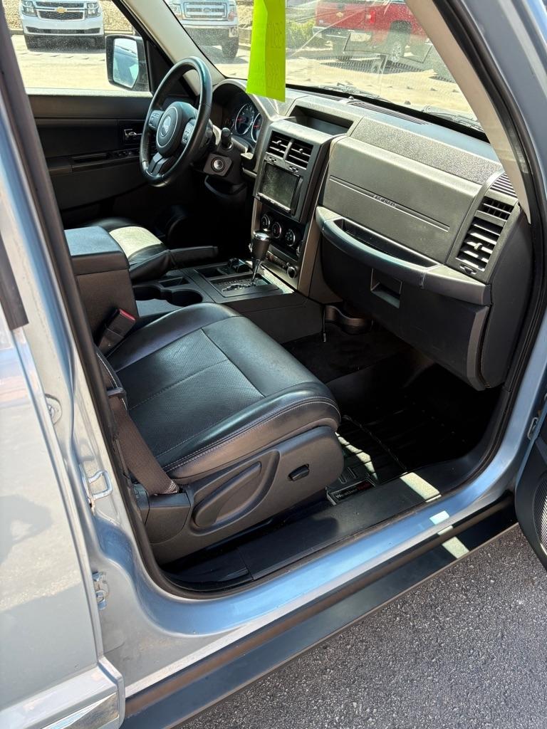 Jeep Liberty Sport 4WD 2012