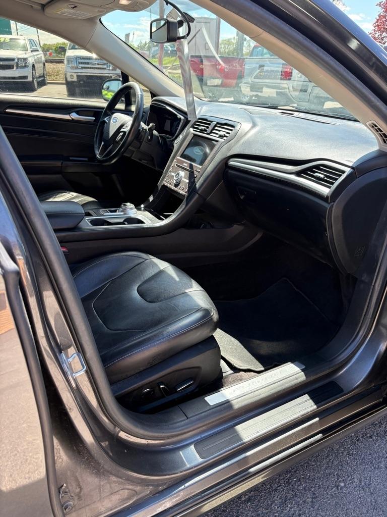 Ford Fusion Titanium AWD 2017