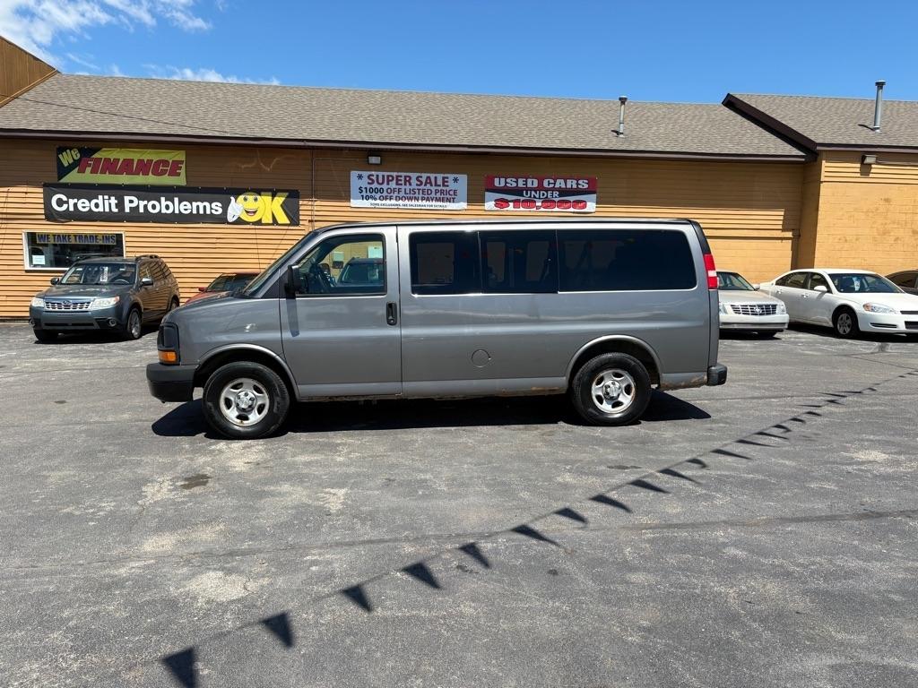2008 Chevrolet Express LS 1500 AWD