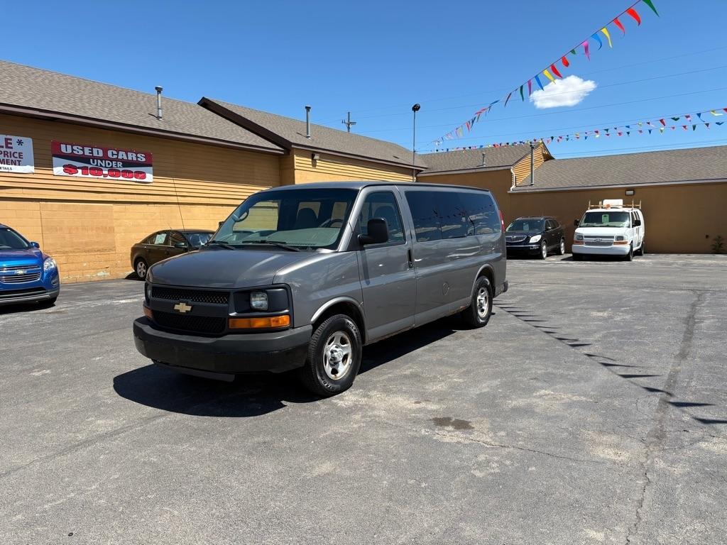 2008 Chevrolet Express 1500 AWD's photo