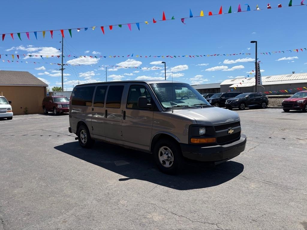 Chevrolet Express LS 1500 AWD 2008