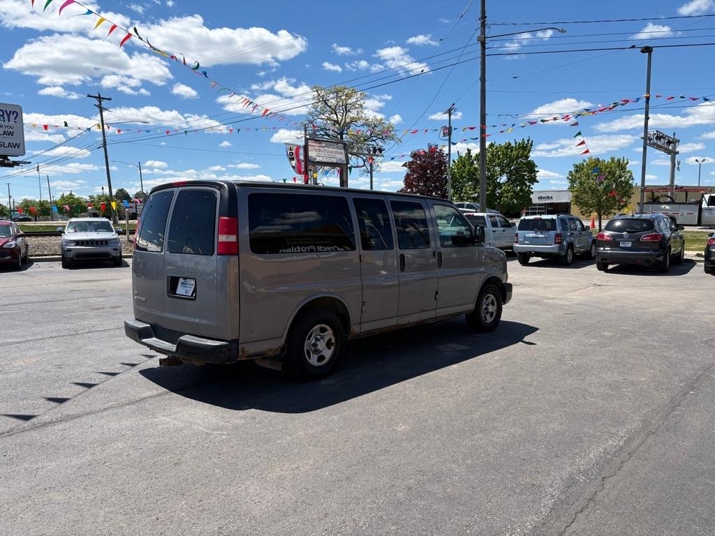 Chevrolet Express LS 1500 AWD 2008
