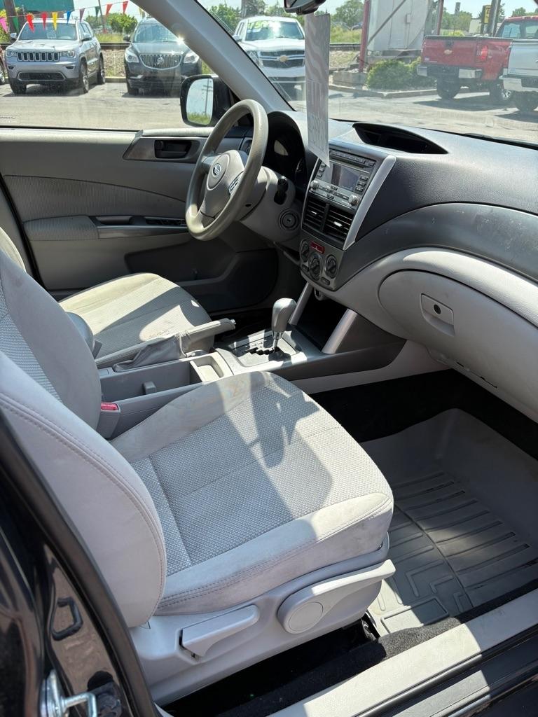 Subaru Forester 2.5X 2012
