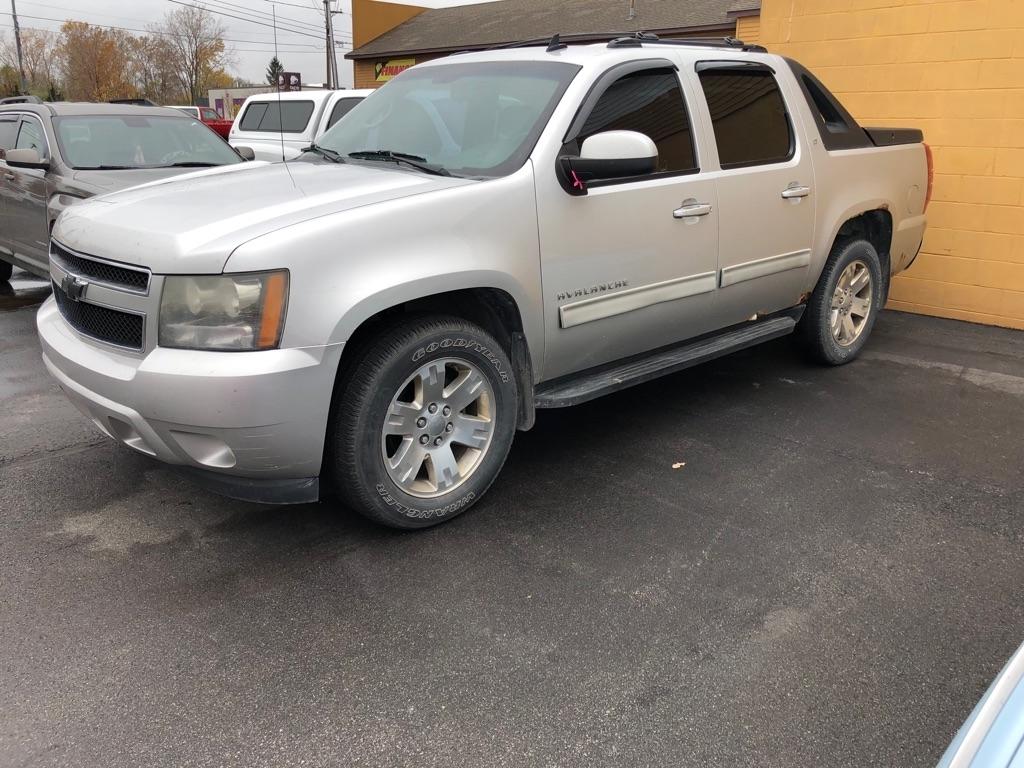 2011 Chevrolet Avalanche LT 4WD
