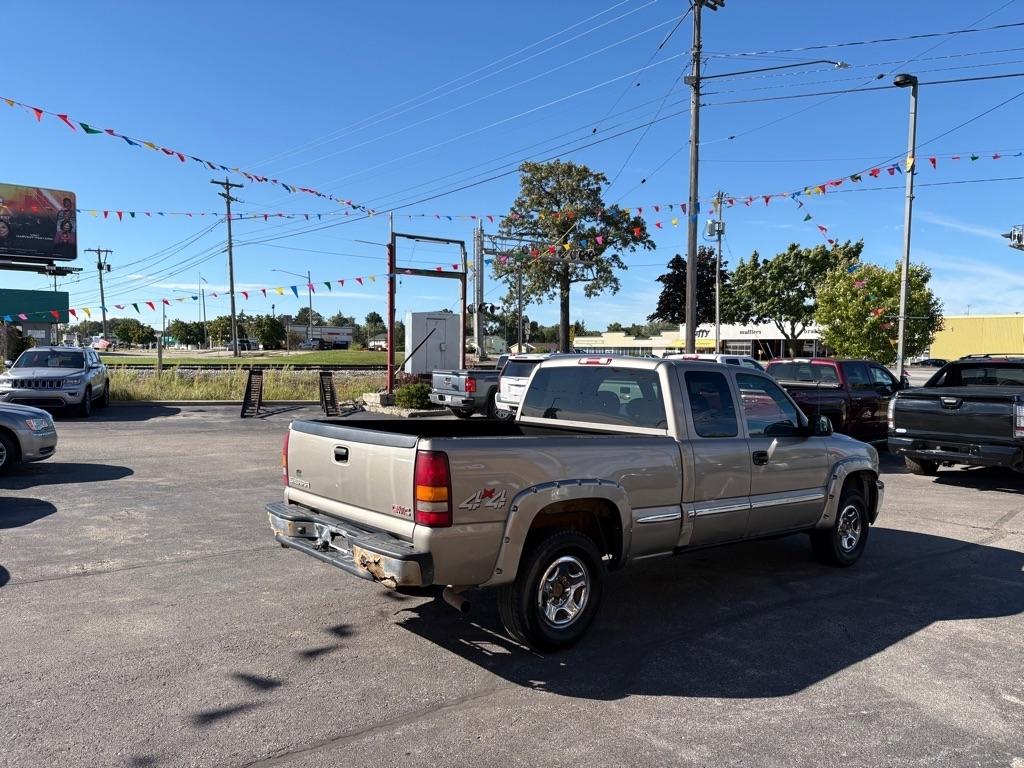 GMC Sierra 1500 SL Ext. Cab Short Bed 4WD 2002