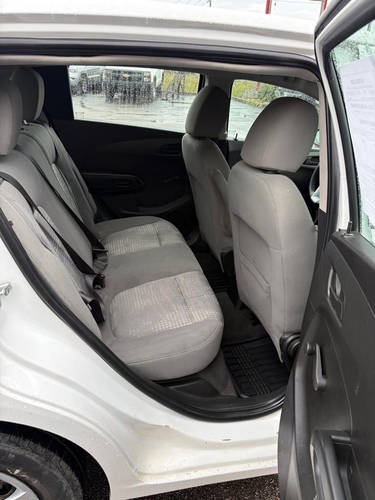 Chevrolet Sonic photo 5