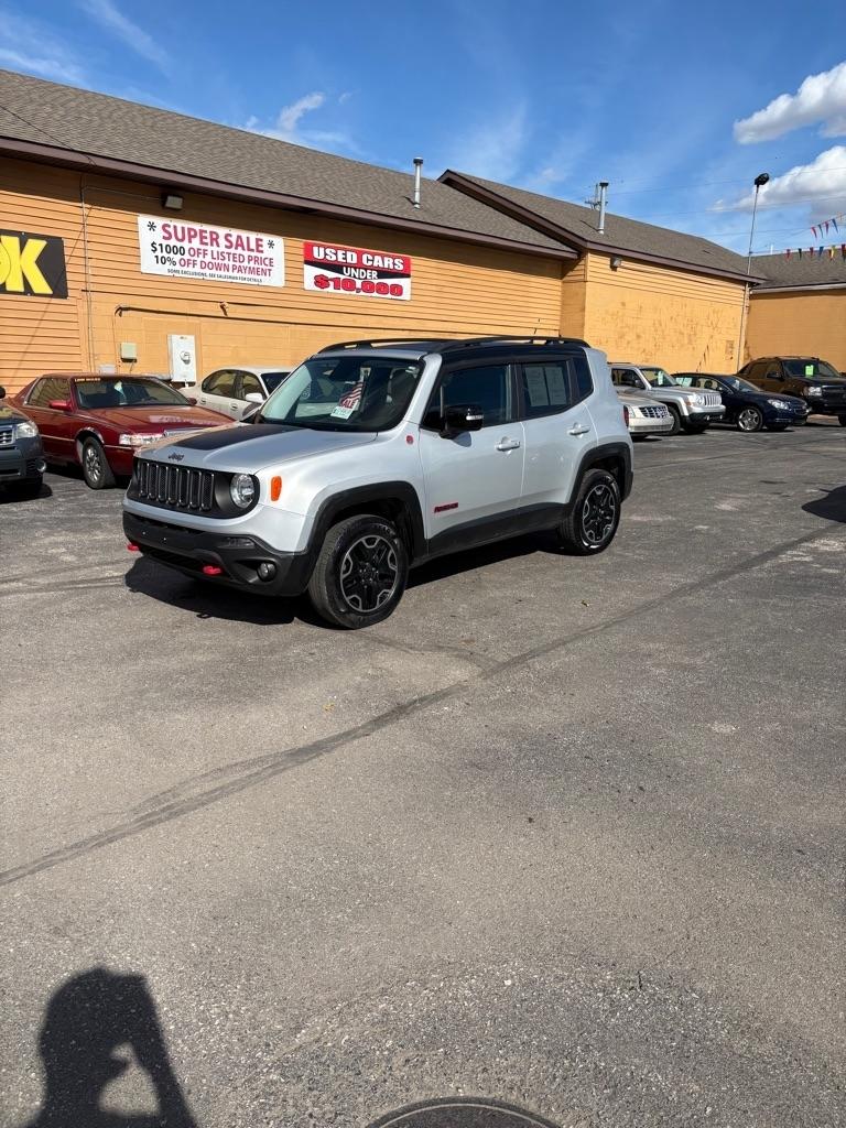 Jeep Renegade photo 2
