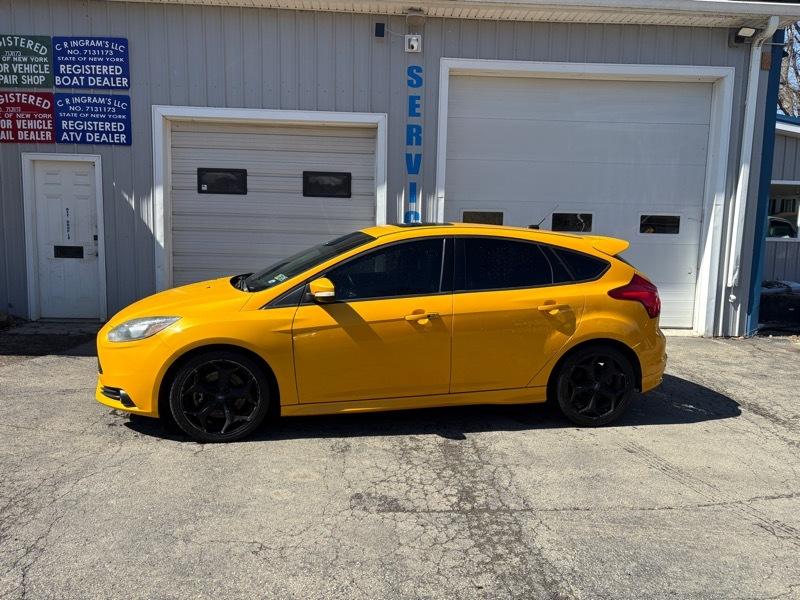 Used 2014 Ford Focus ST with VIN 1FADP3L9XEL378573 for sale in Corning, NY