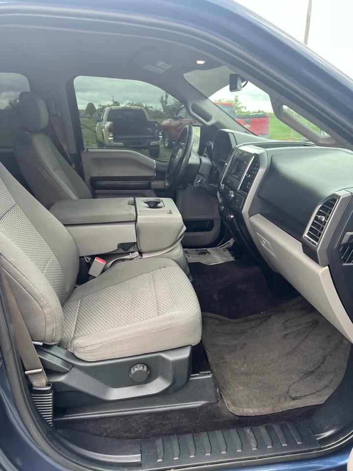 Ford F-150 2WD SuperCrew 145" XLT 2015