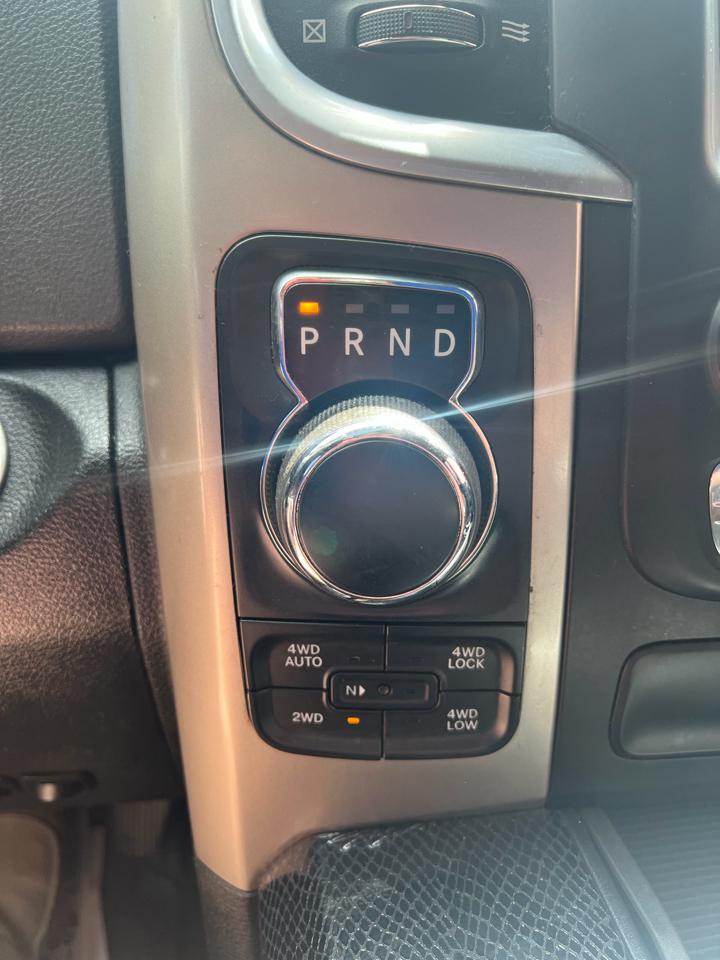 RAM 1500 4WD Crew Cab 140.5" Big Horn 2014