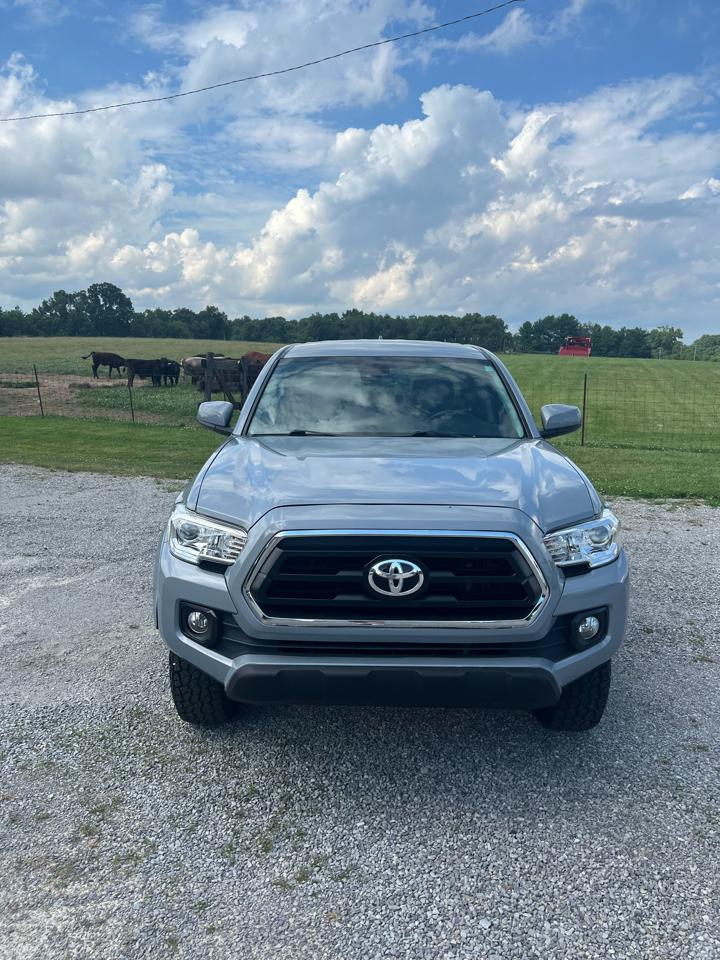 Toyota Tacoma 2WD Double Cab V6 AT SR5 (Natl) 2021