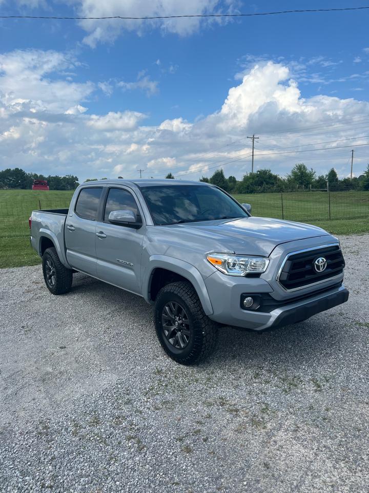 Toyota Tacoma 2WD Double Cab V6 AT SR5 (Natl) 2021