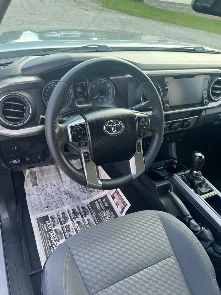 Toyota Tacoma 2WD Double Cab V6 AT SR5 (Natl) 2021
