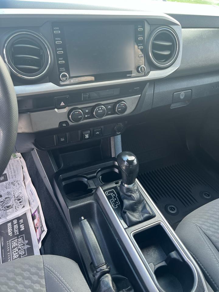 Toyota Tacoma 2WD Double Cab V6 AT SR5 (Natl) 2021