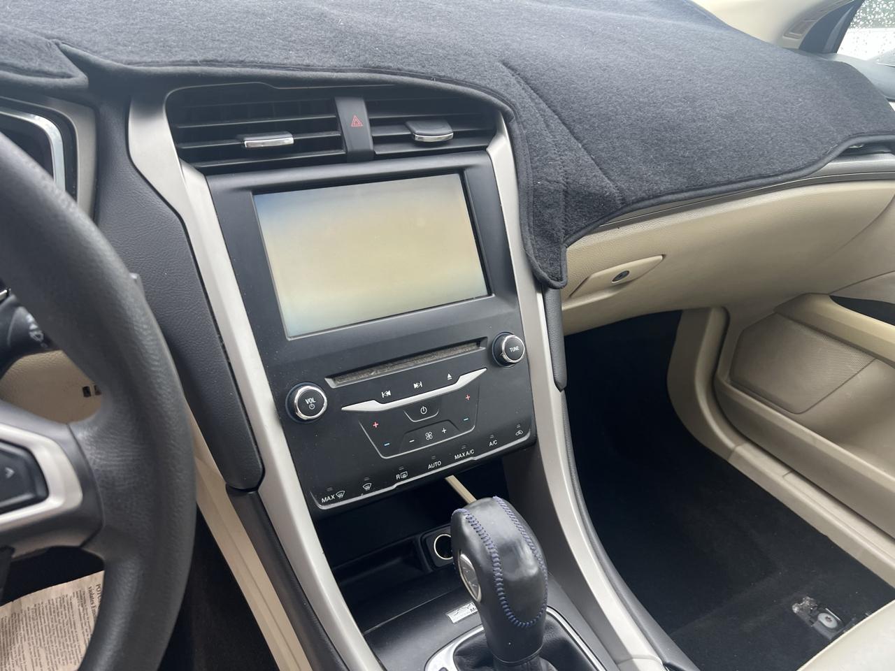 Ford Fusion SE 2013