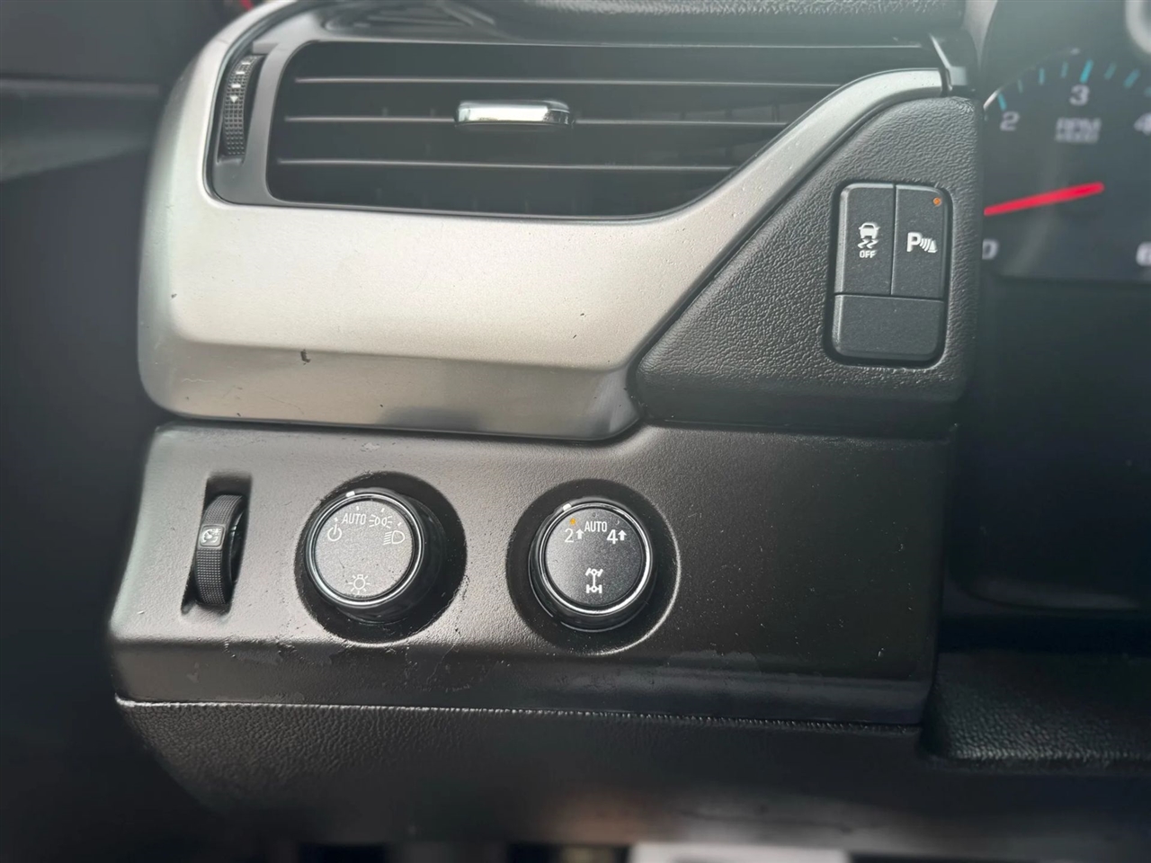 Chevrolet Suburban  2019