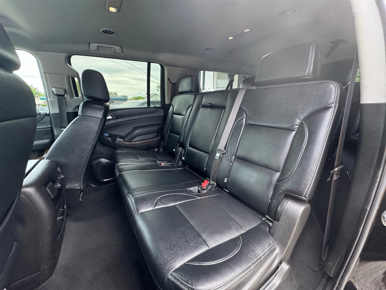 Chevrolet Suburban  2019