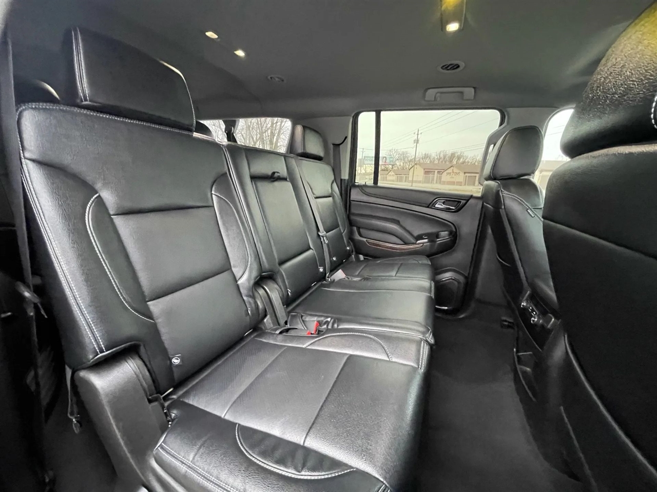 Chevrolet Suburban  2019