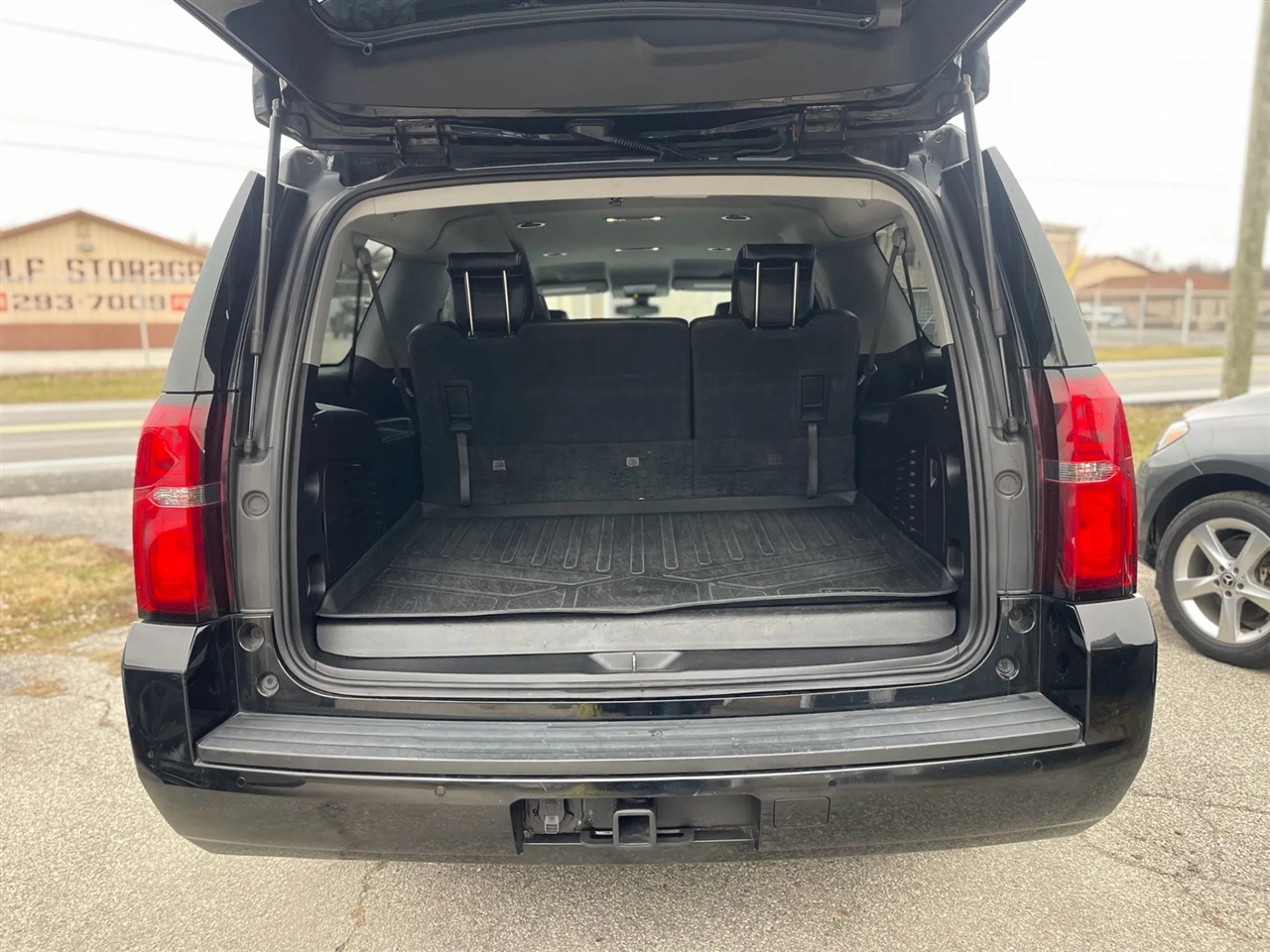 Chevrolet Suburban  2019