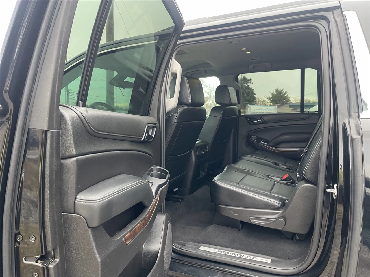 Chevrolet Suburban  2019