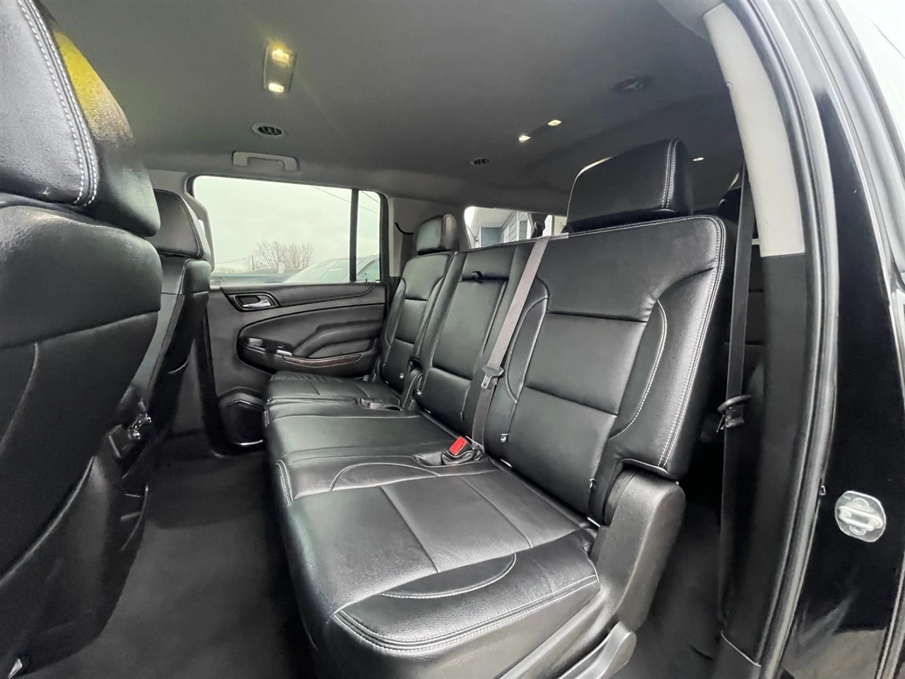 Chevrolet Suburban  2019