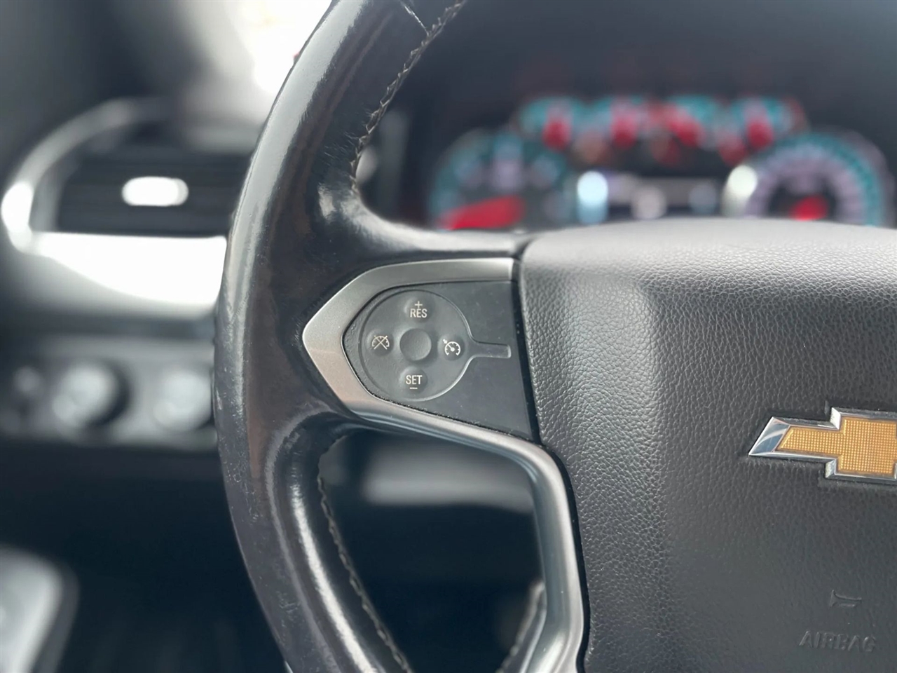 Chevrolet Suburban  2019