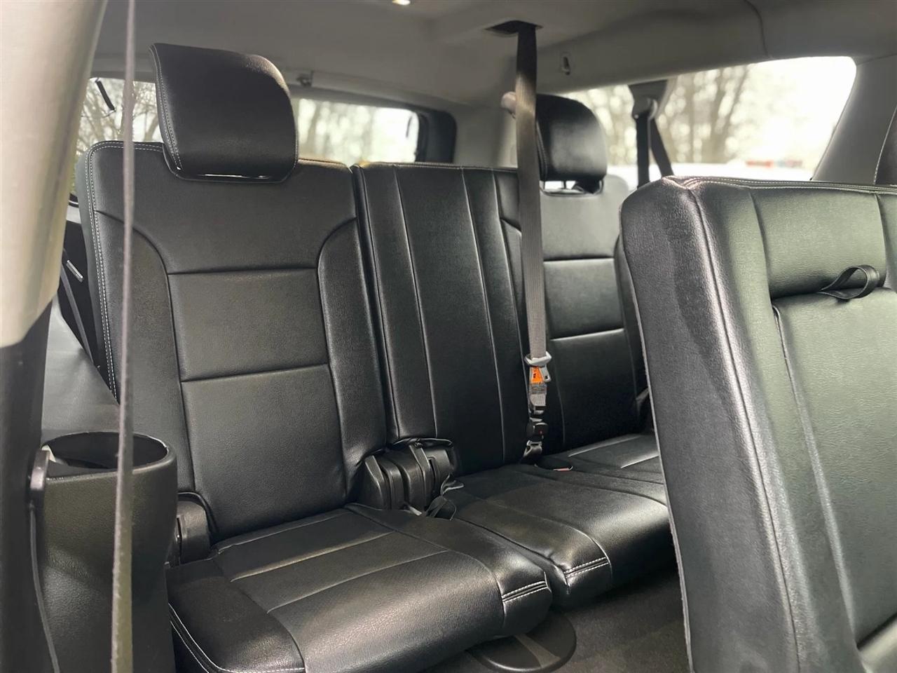 Chevrolet Suburban  2019