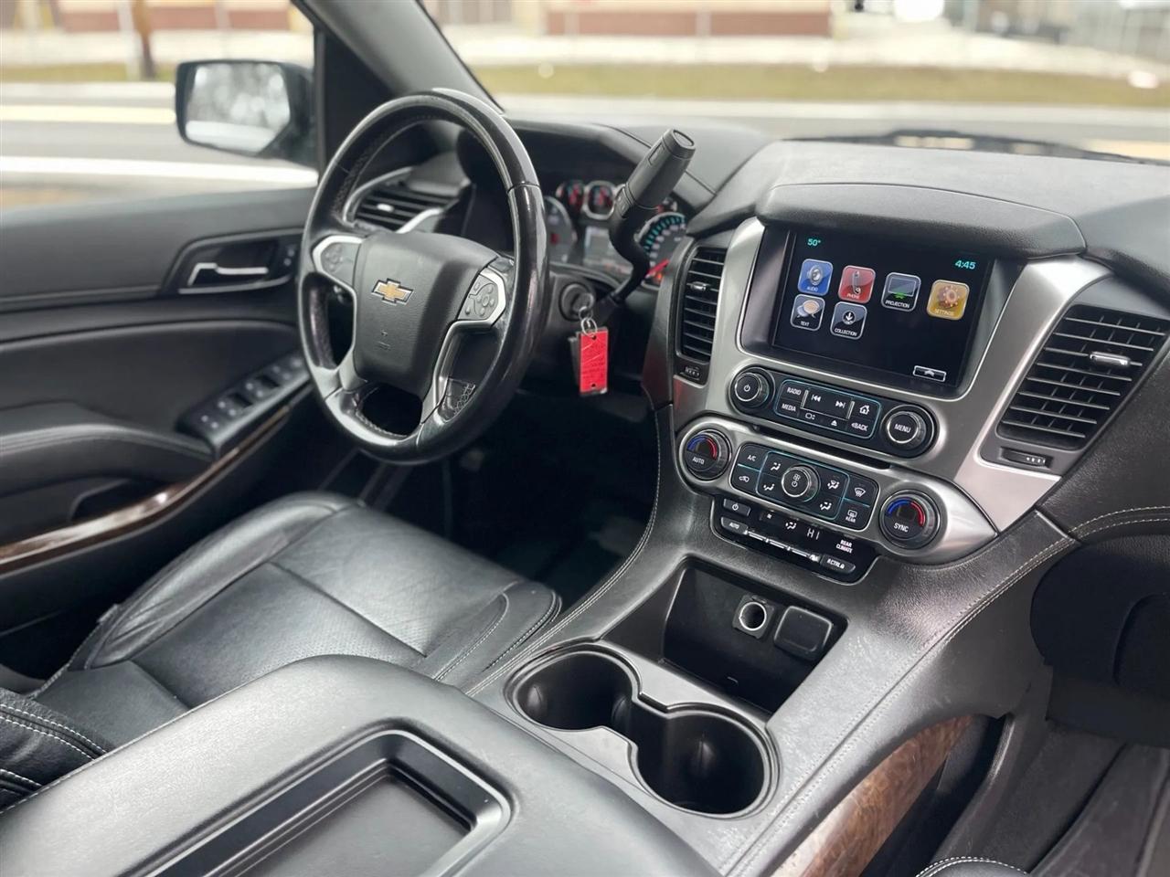 Chevrolet Suburban  2019