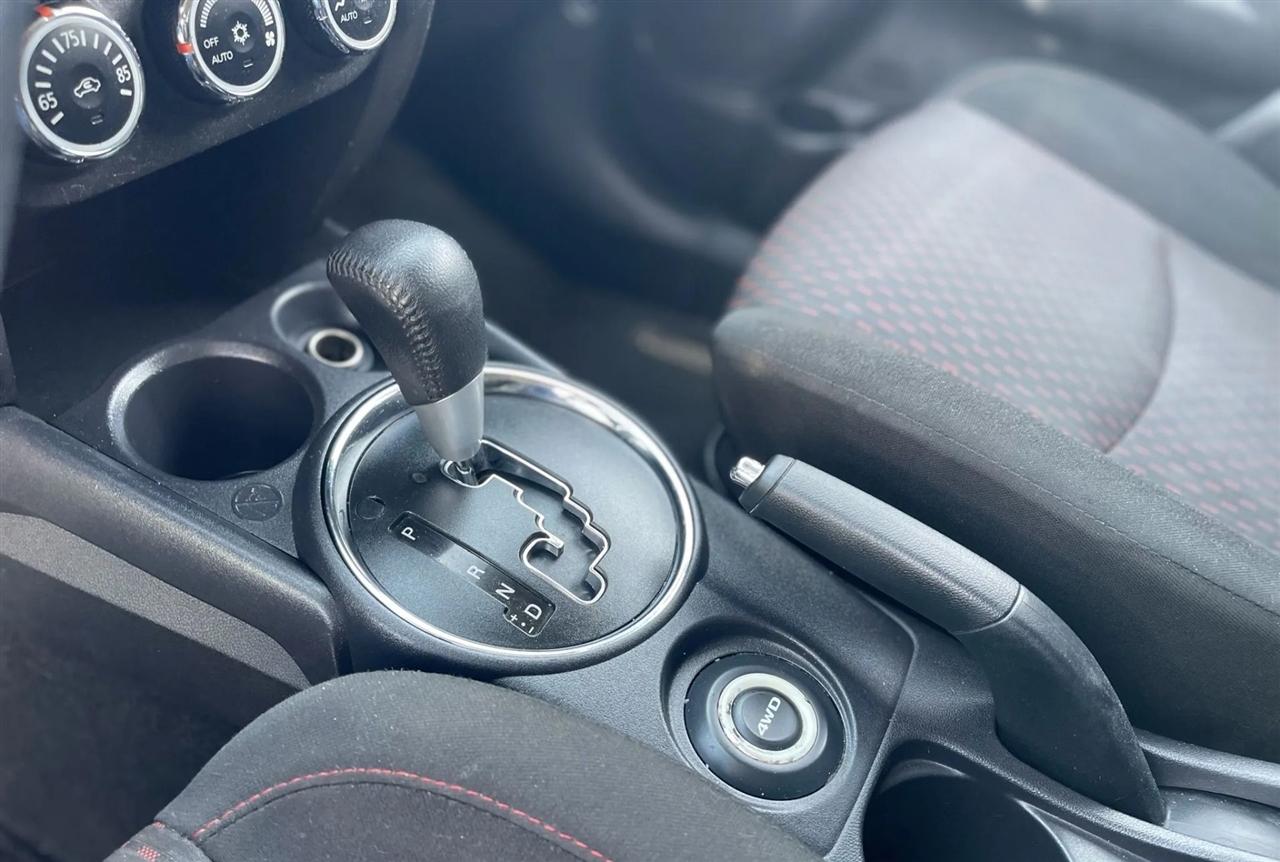 Mitsubishi Outlander Sport  2017