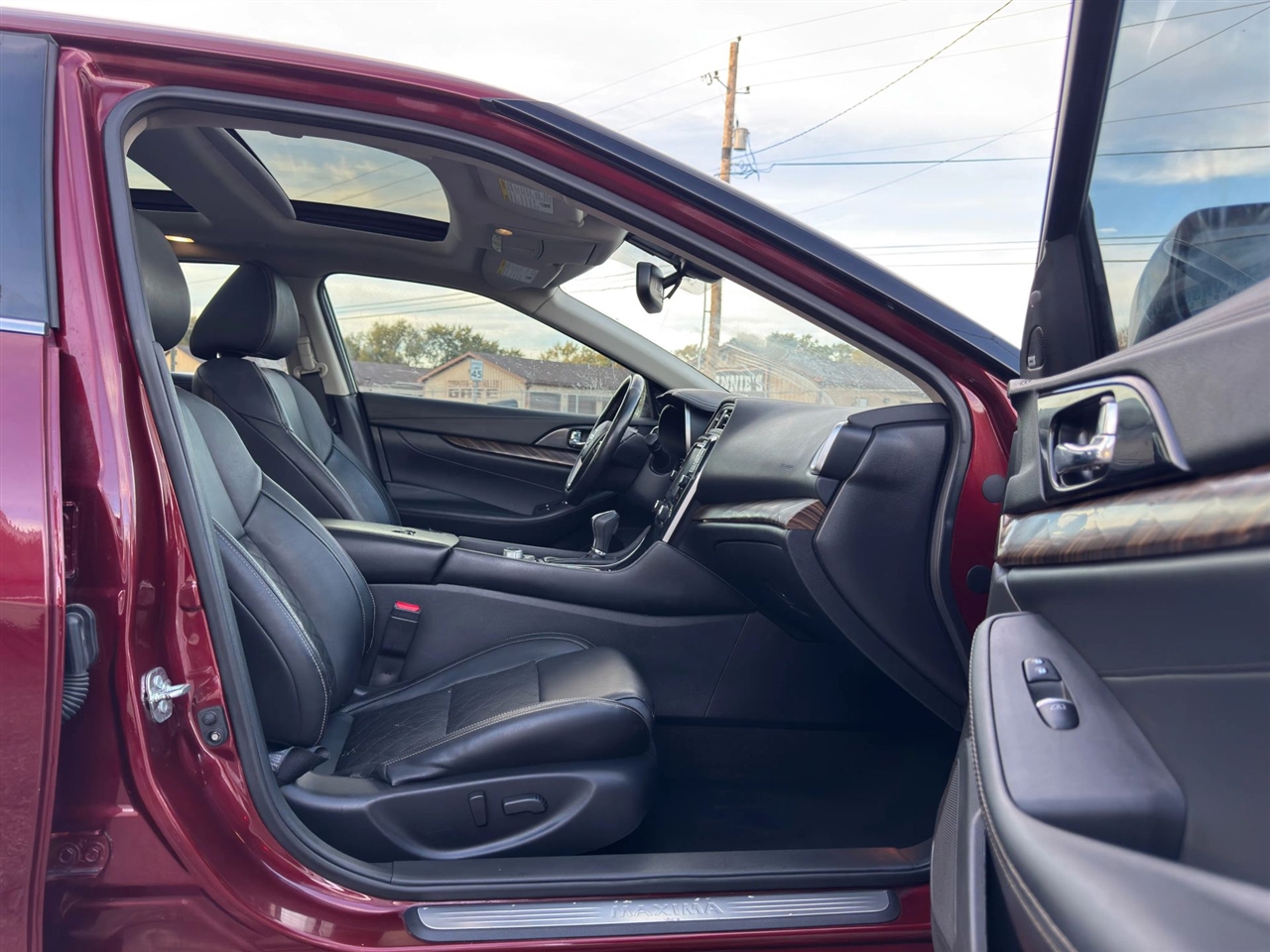 Nissan Maxima  2017 Nissan Maxima  2017