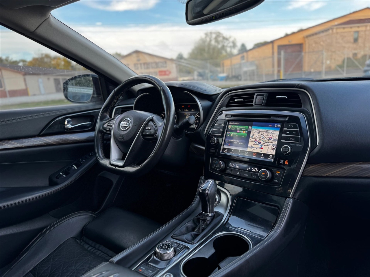 Nissan Maxima  2017 Nissan Maxima  2017
