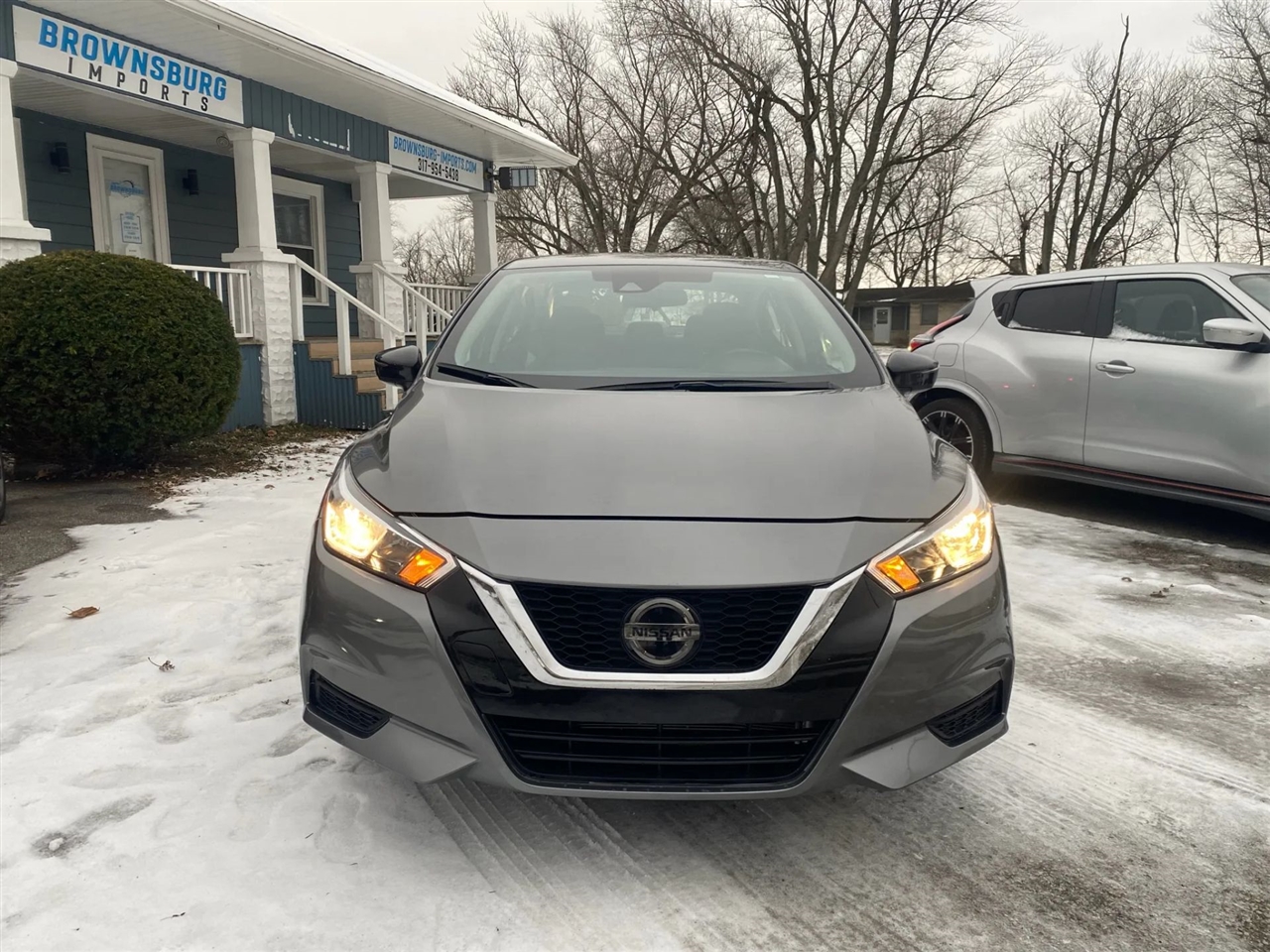 Nissan Versa  2022