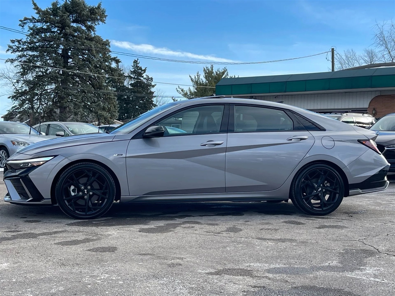 Hyundai Elantra  2025