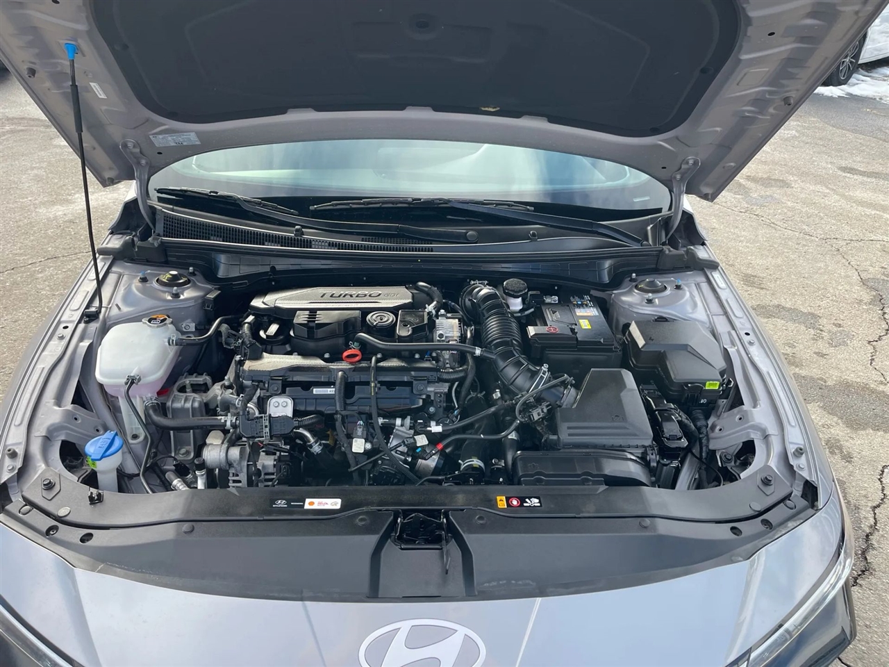 Hyundai Elantra  2025