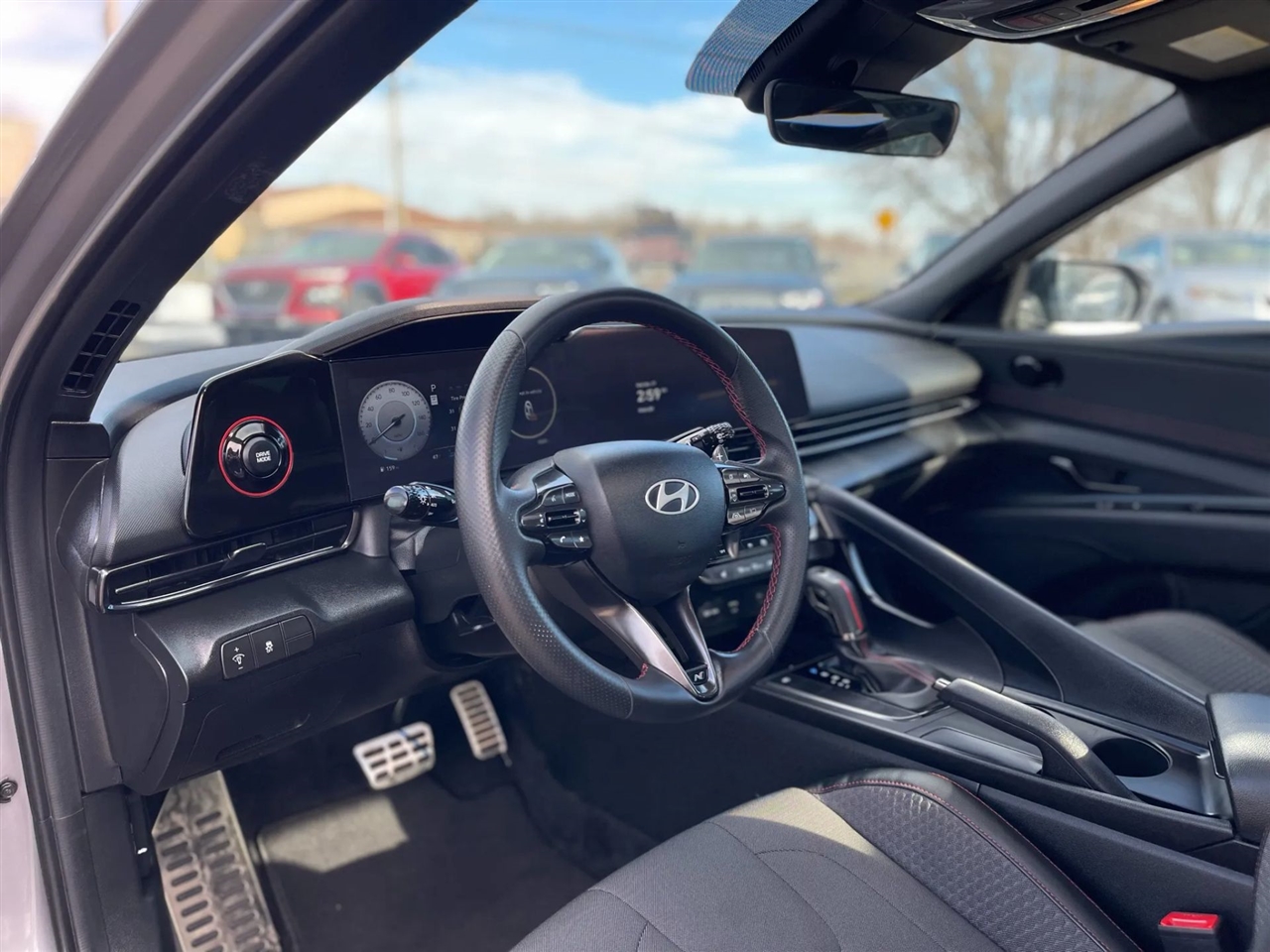 Hyundai Elantra  2025