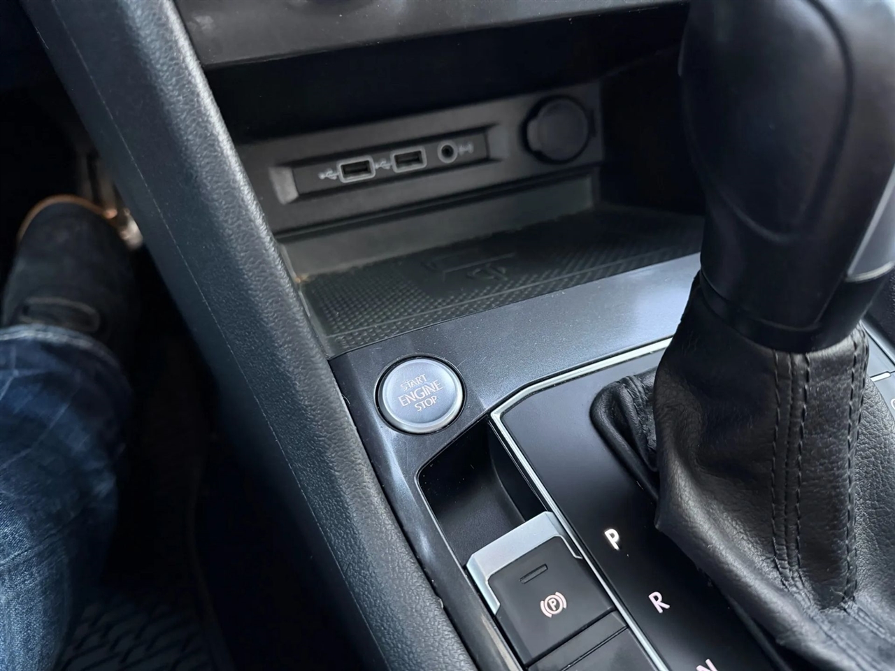 Hyundai Elantra  2025