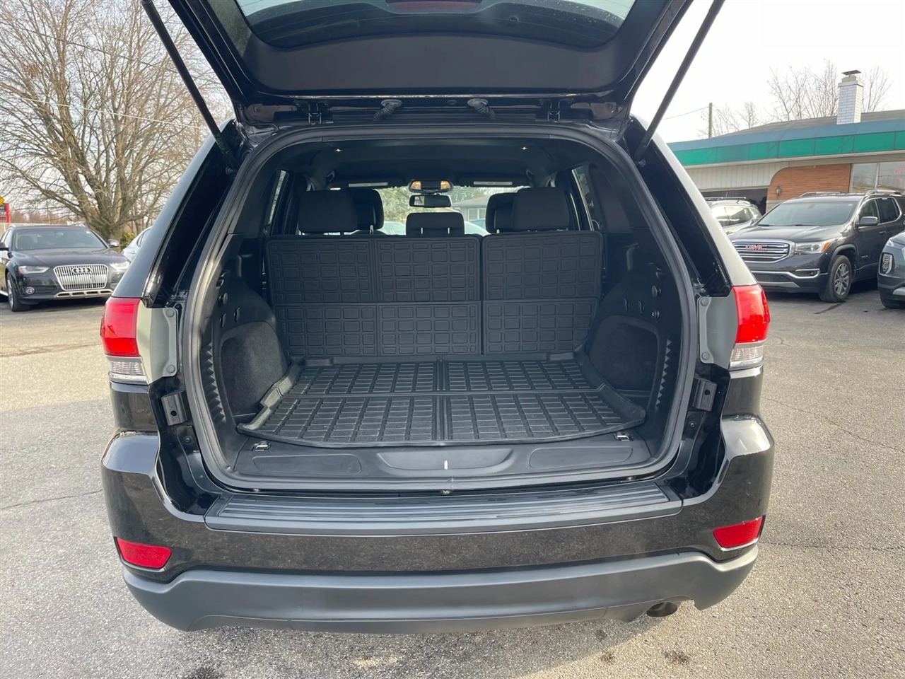 Jeep Grand Cherokee  2016