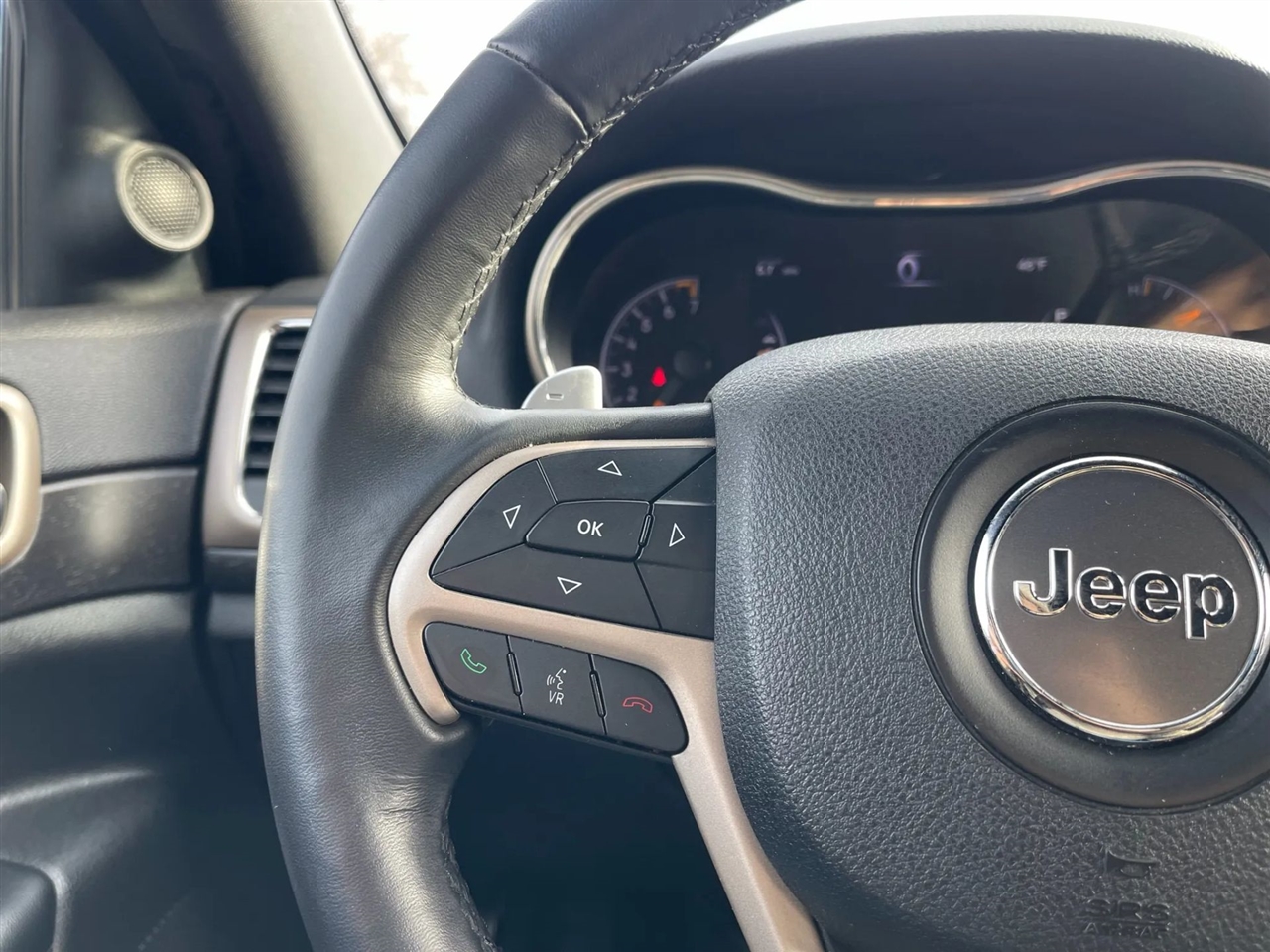 Jeep Grand Cherokee  2016