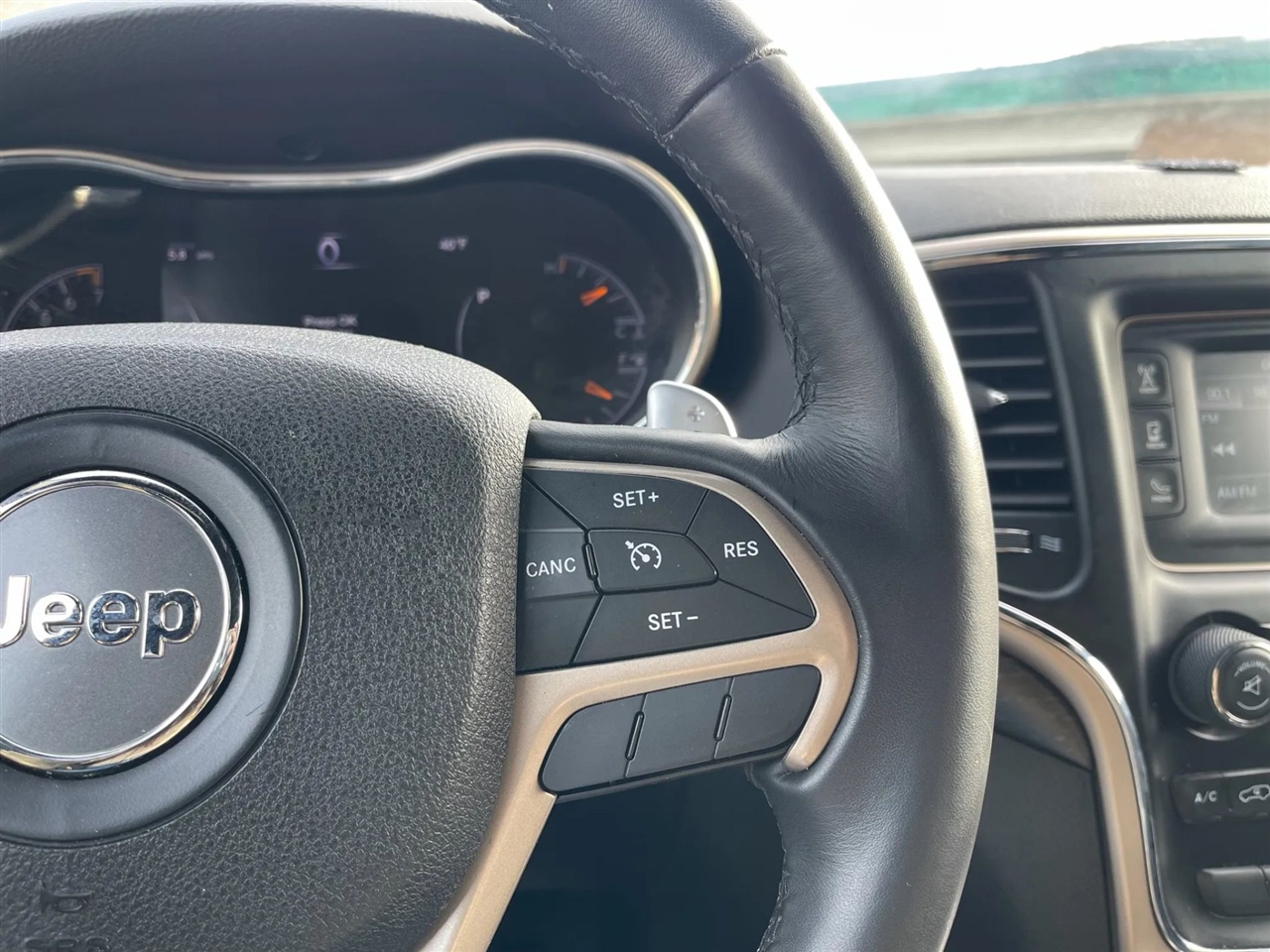 Jeep Grand Cherokee  2016