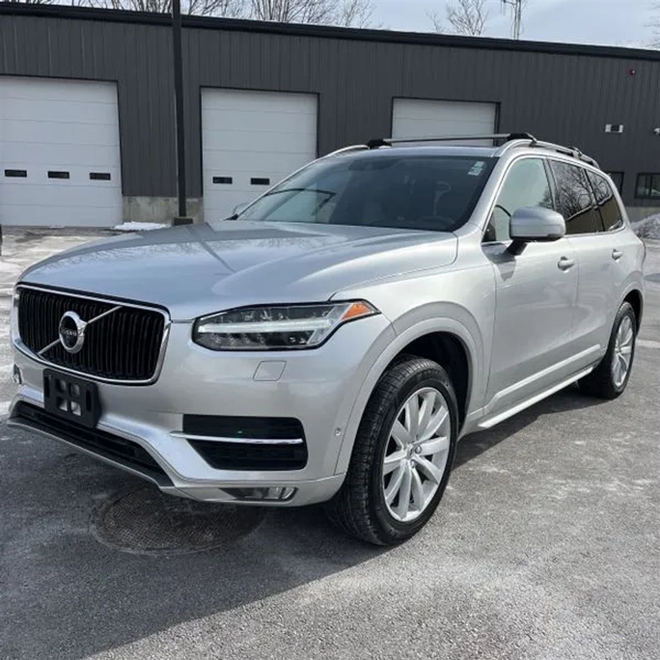 2016 Volvo XC90 T6 Momentum Sport Utility 4D
