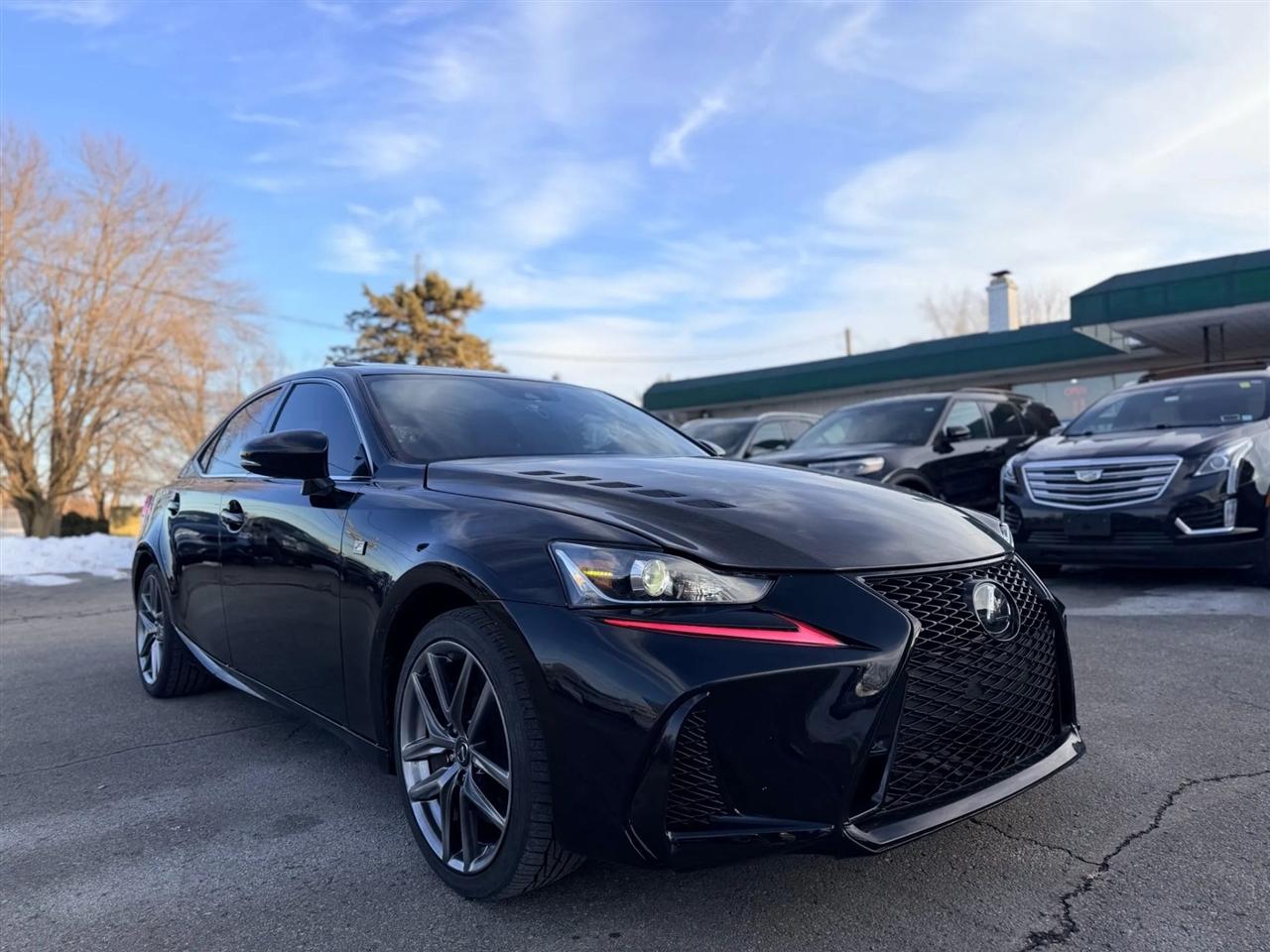 Lexus IS  2017