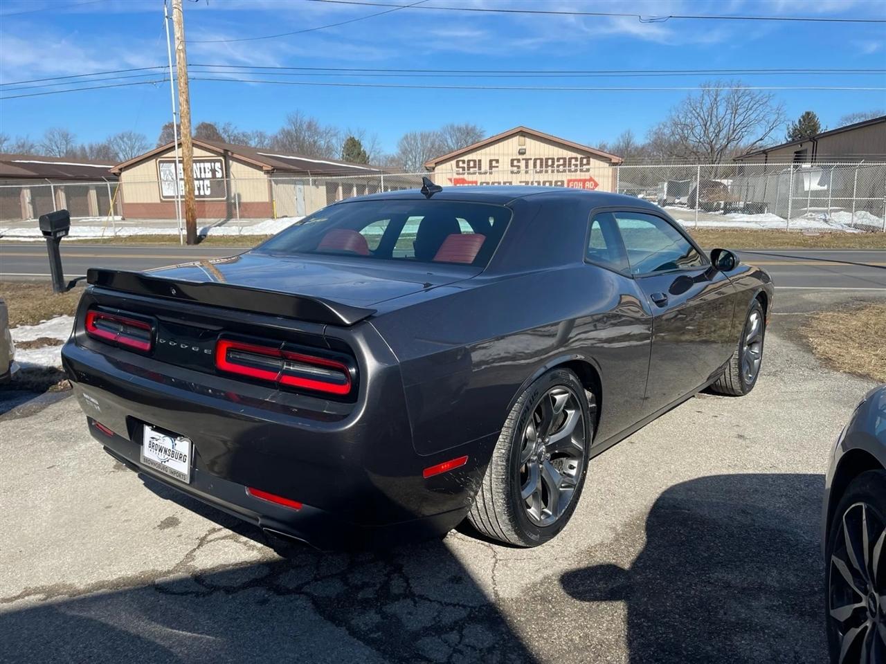 Dodge Challenger  2016