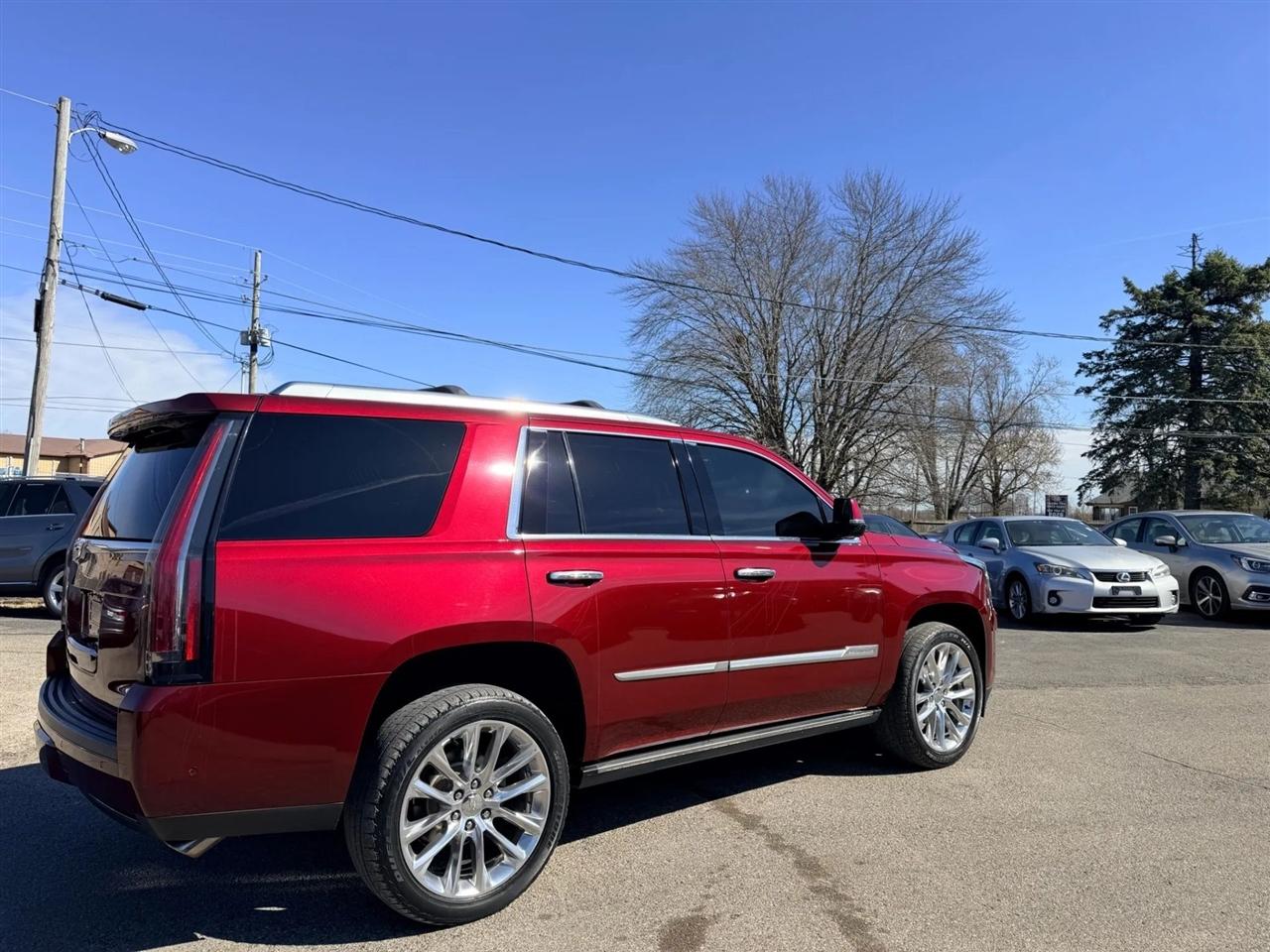 Cadillac Escalade  2017