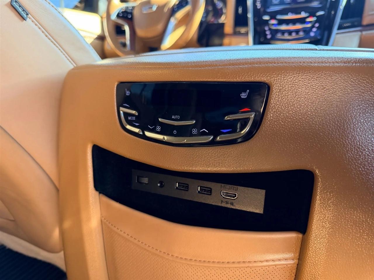 Cadillac Escalade  2017