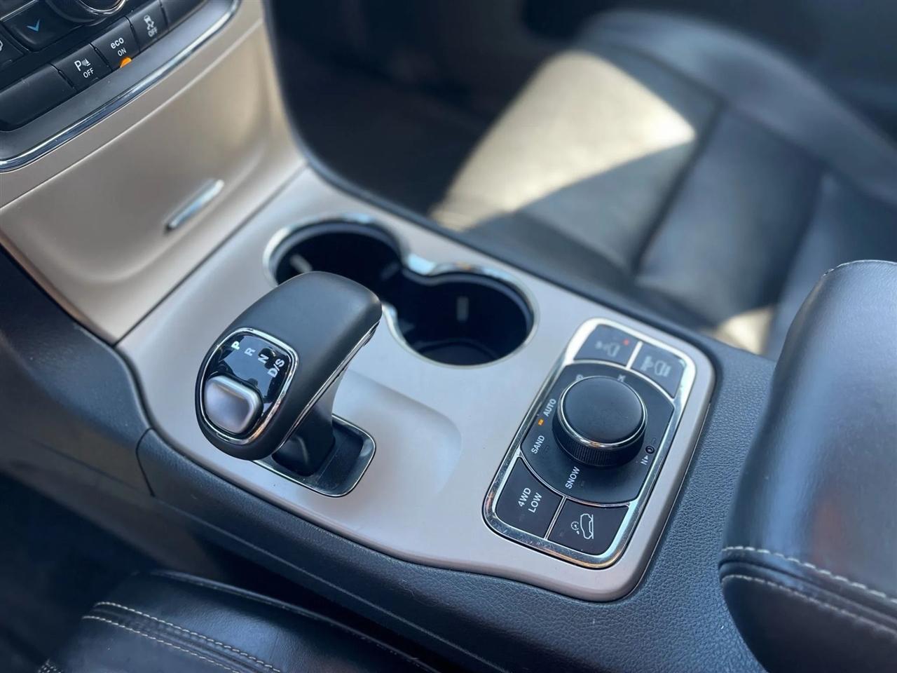 Jeep Grand Cherokee  2015