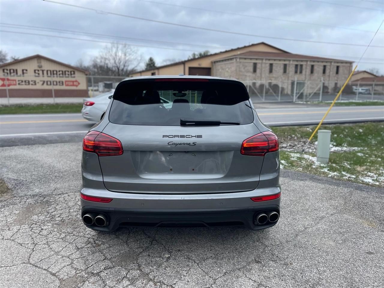 Porsche Cayenne  2015