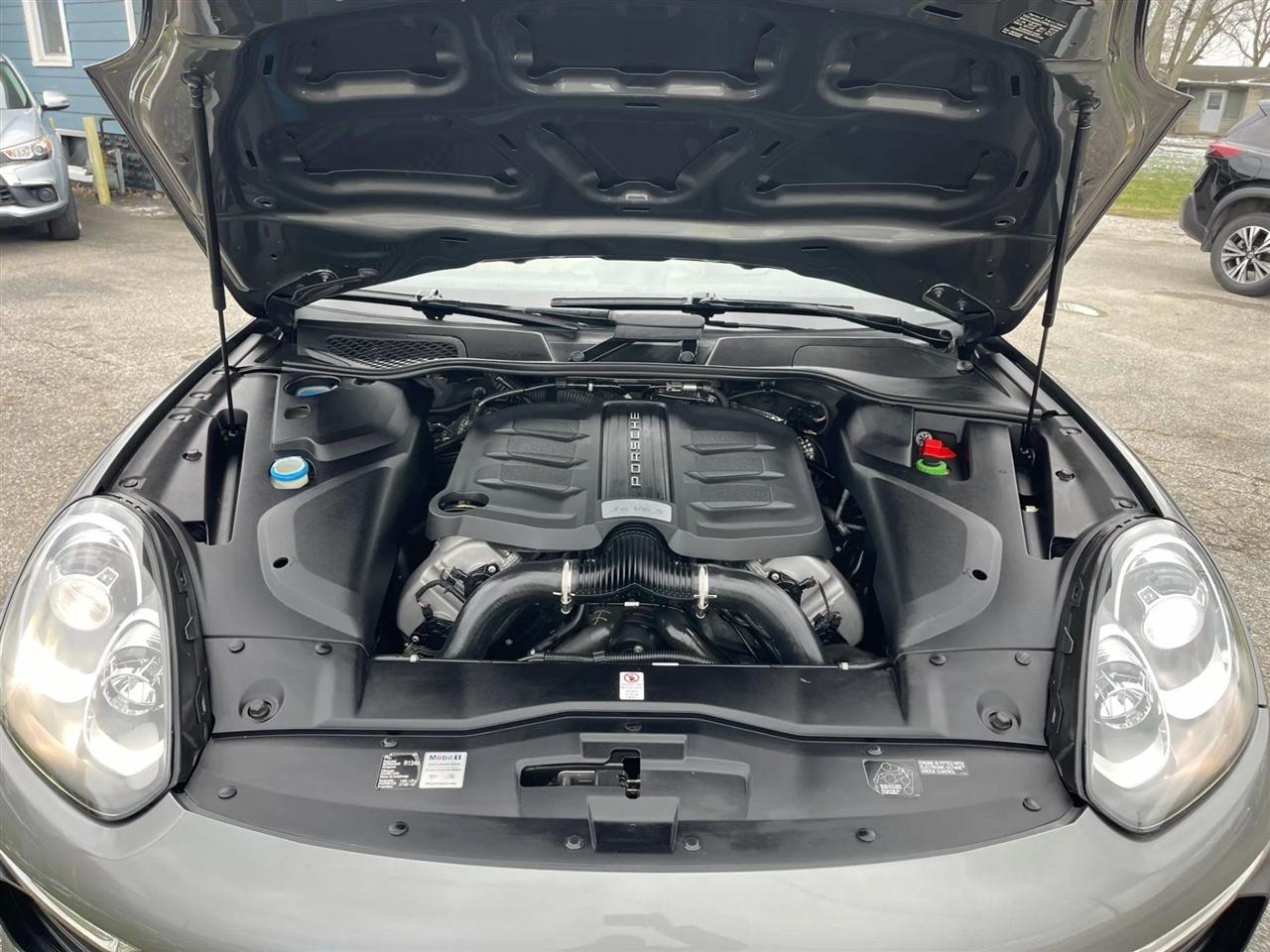 Porsche Cayenne  2015