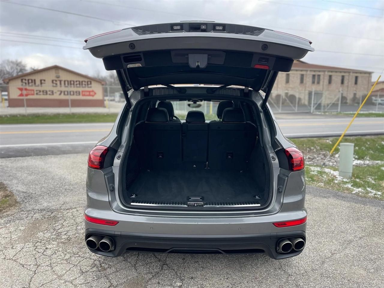 Porsche Cayenne  2015