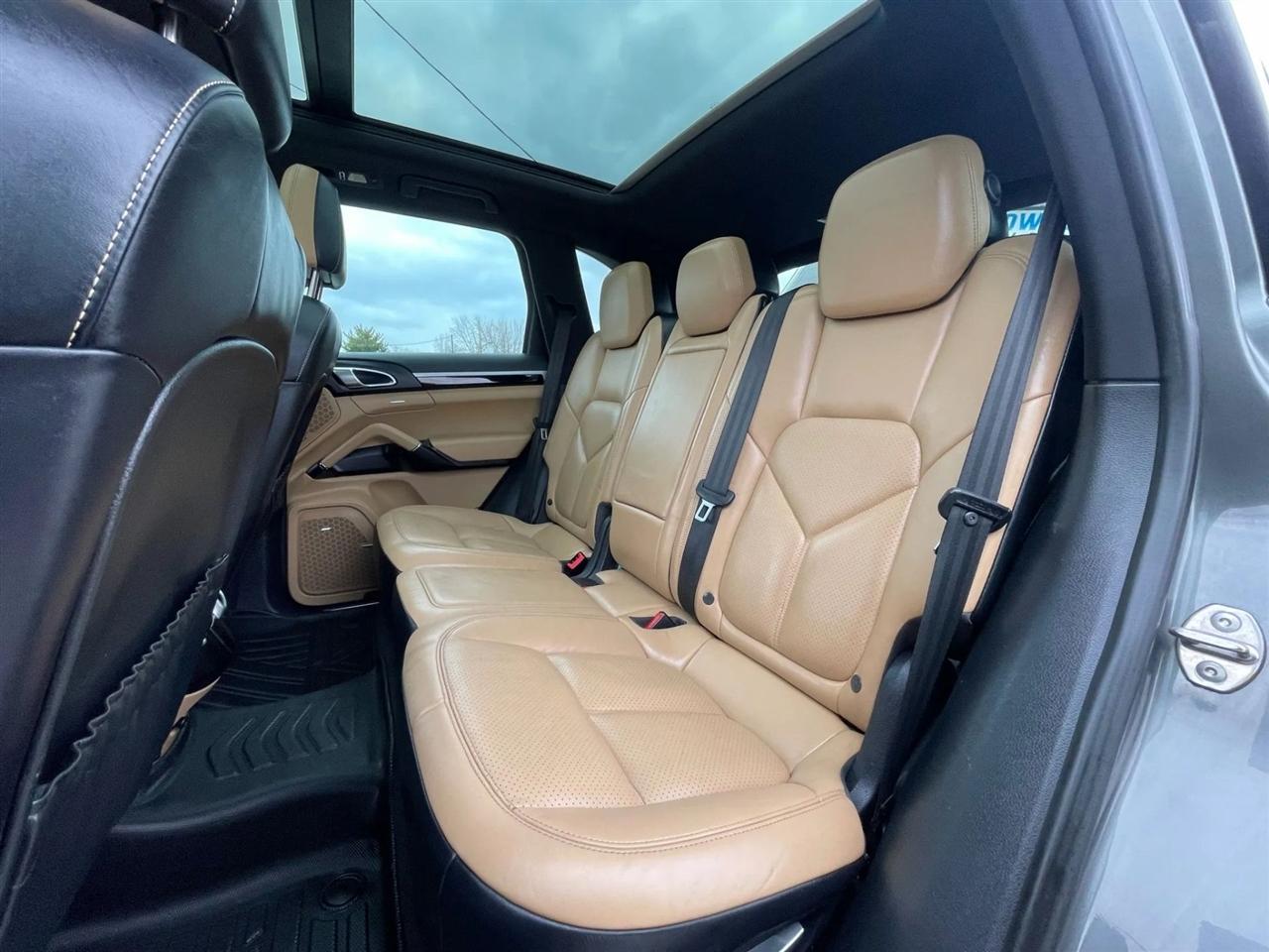 Porsche Cayenne  2015